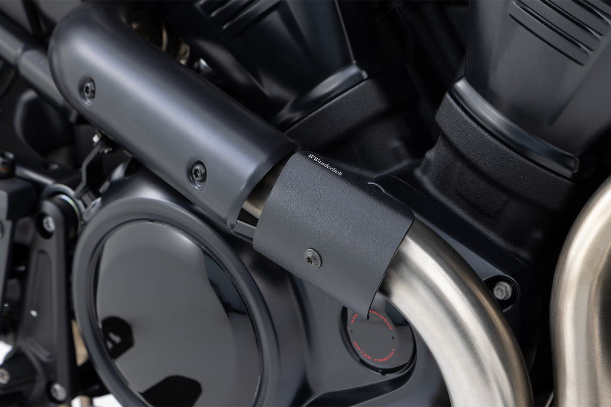 Reliably shields the radiant heat coming from the manifold of the rear cylinder