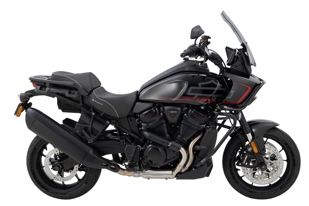 Reliably shields the radiant heat coming from the manifold of the rear cylinder