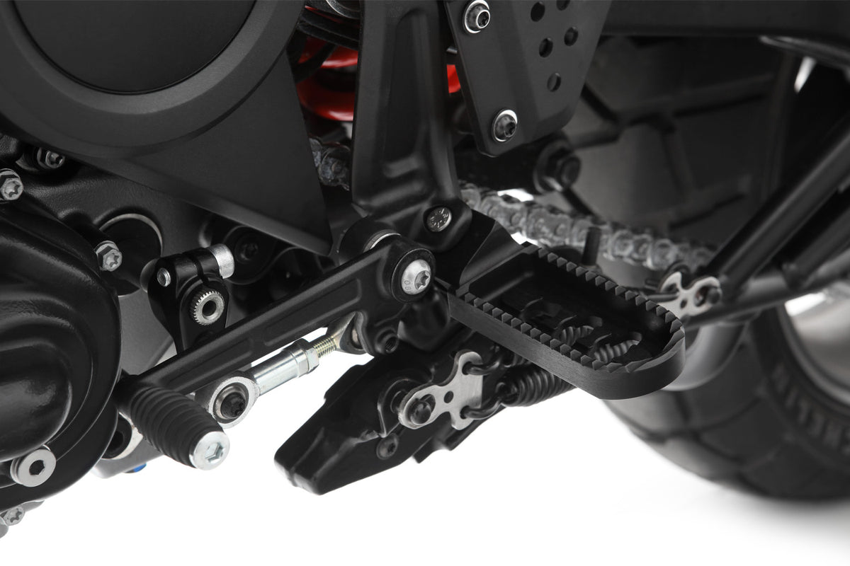 Lowering by 22 mm compared to the position of the original footrests
