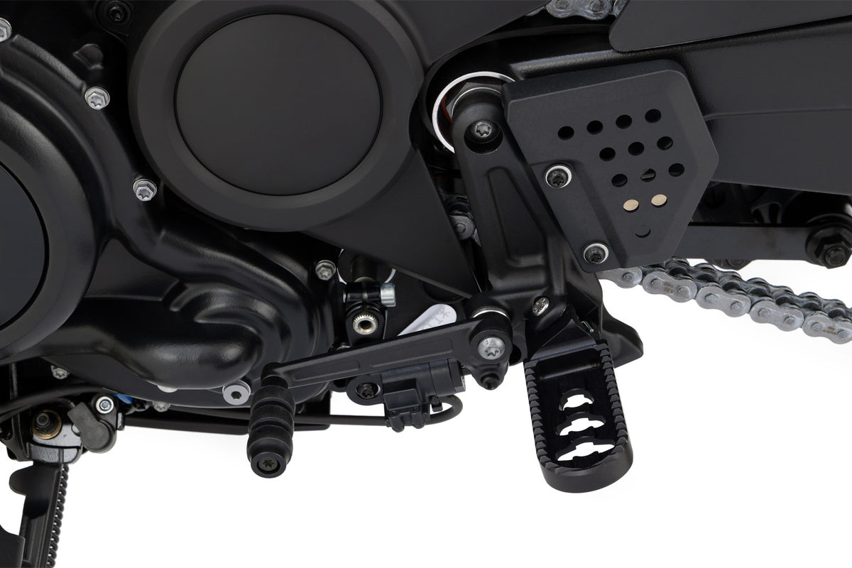 Lowering by 22 mm compared to the position of the original footrests