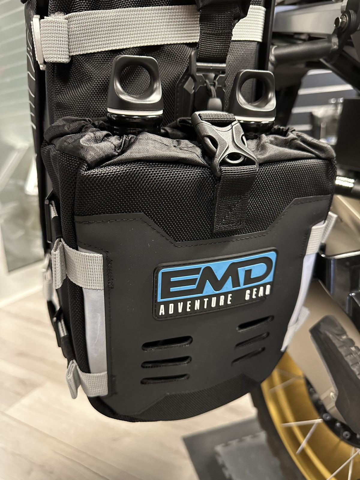 EMD - Bottle Holder
