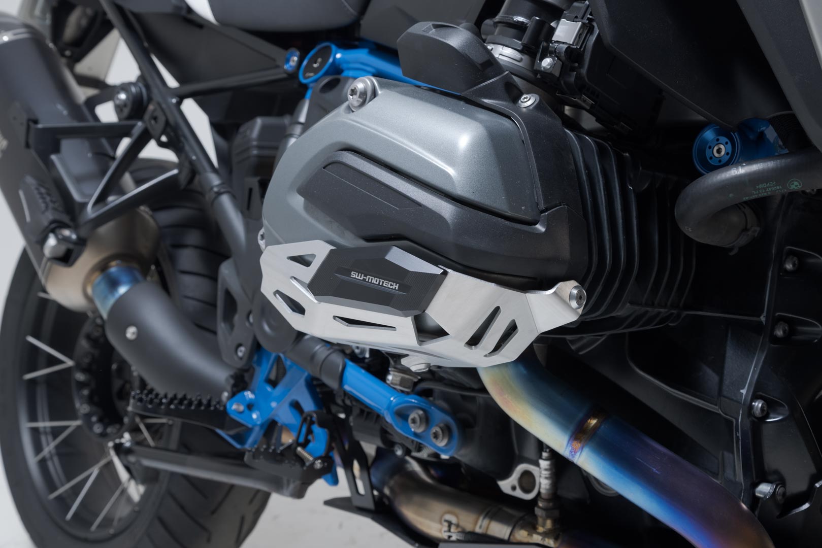 SW-Motech - Cylinder Guard for BMW R1200 Models (12-18)