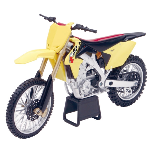NewRayToys-Suzuki Scale Model